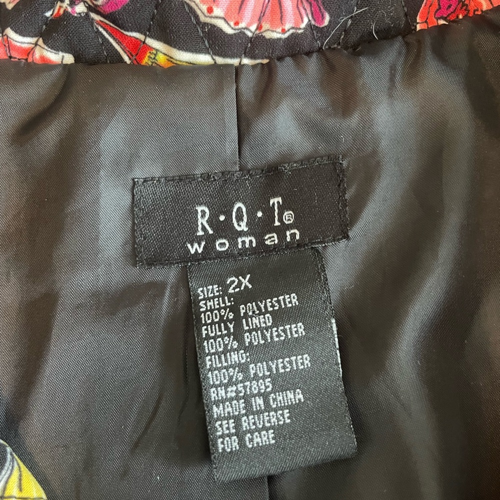 R.Q.T. Quilted Black Jacket with Japanese Fans - Picture 3 of 7
